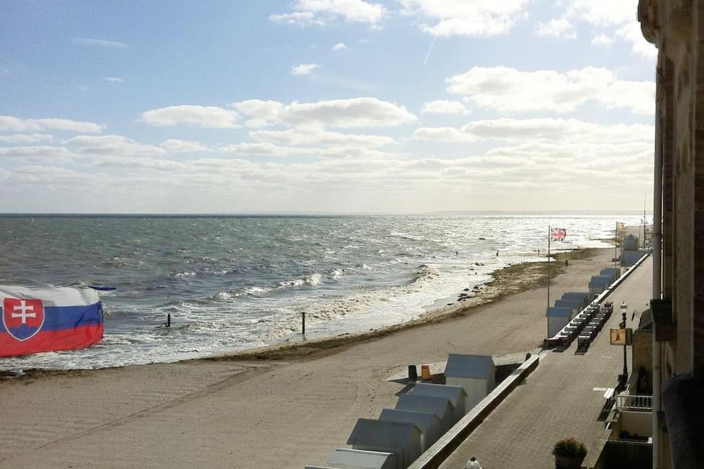 Apartamento La Baleine Bleue Saint-Aubin-Sur-Mer  Exterior foto